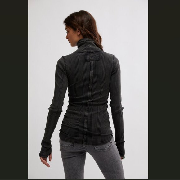 NEW Free People Brynn Turtleneck Sweater IN black 1125 2s1 - Picture 5 of 11